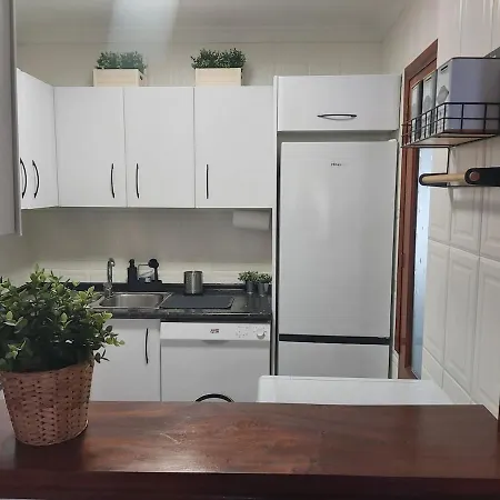 Coqueto Centrico Con Terraza Y Parking